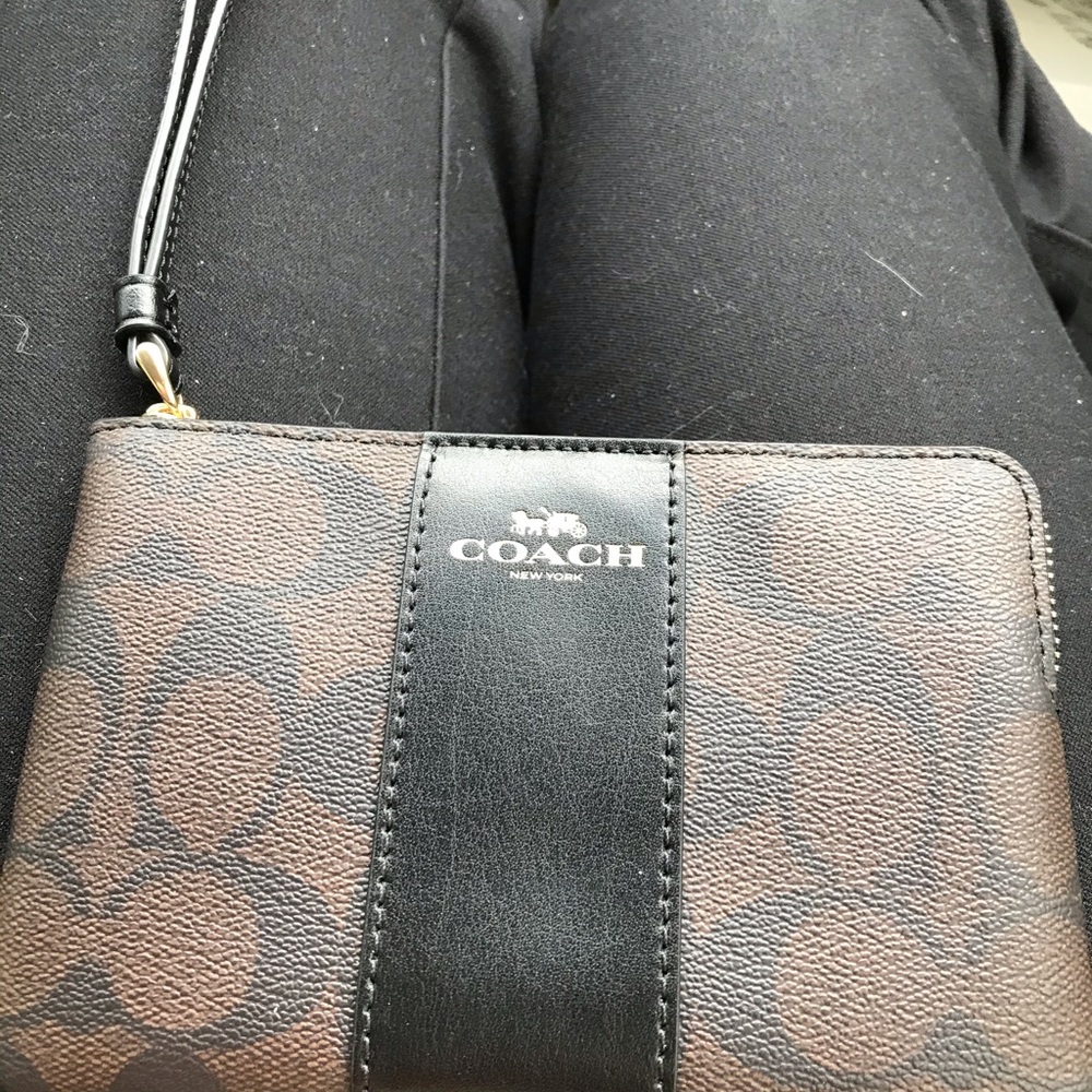 New with tags coach wristlet